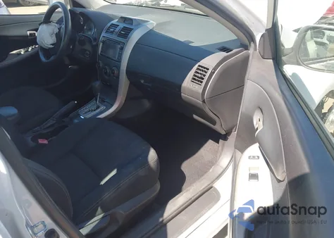 2013 Toyota Corolla S z USA, uszkodzony, nr VIN 5YFBU4EE4DP163478